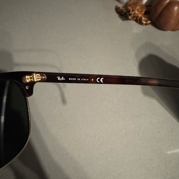 Ray-Ban Clubmaster Classic - Picture 4 of 6